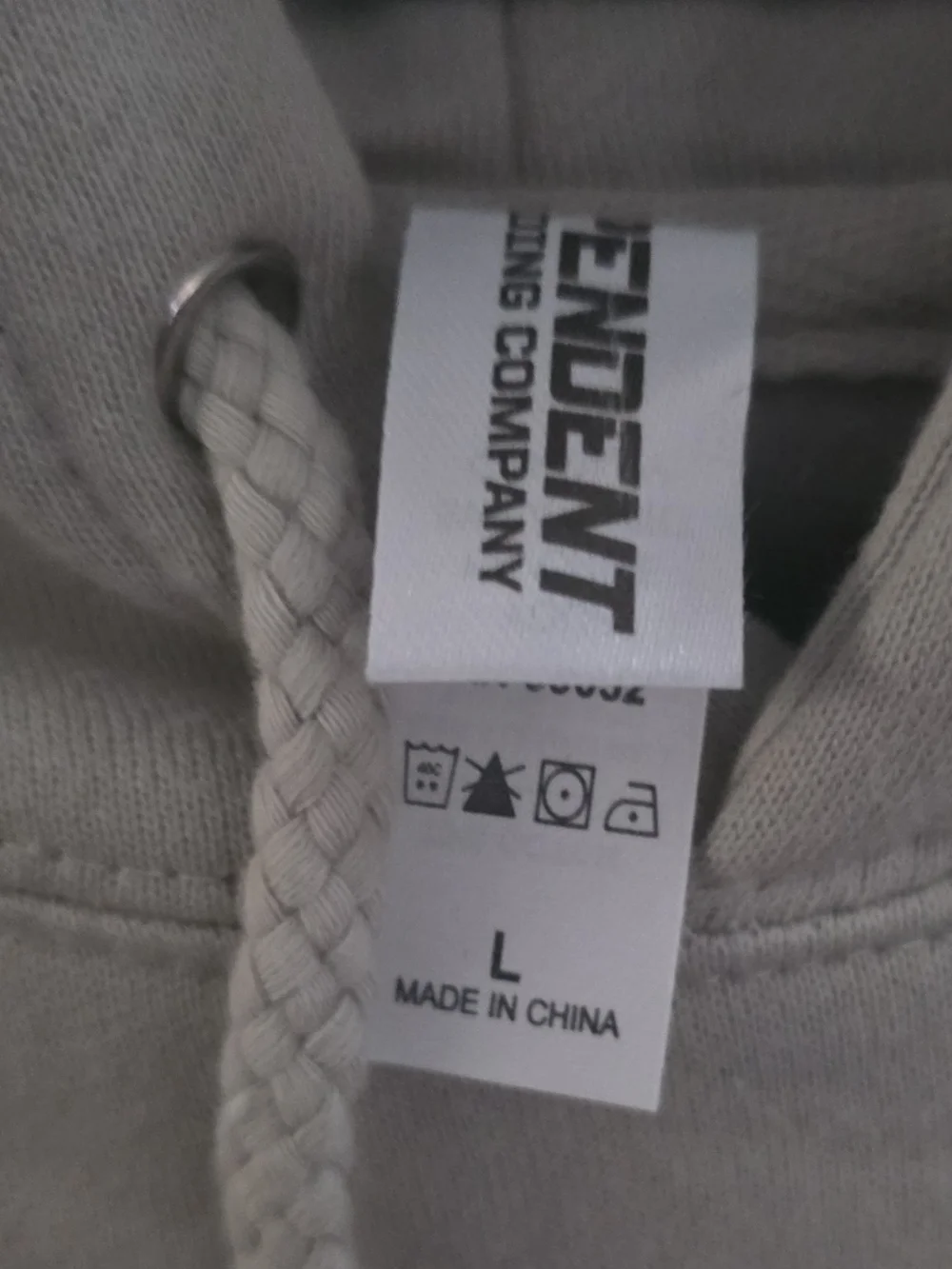 Men's Light Gray Graphic Pullover Hoodie with Front Pocket